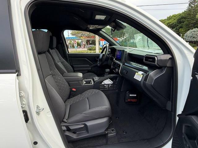 صورة مصغرة 14 لـ 2026 Toyota TACOMA SR5