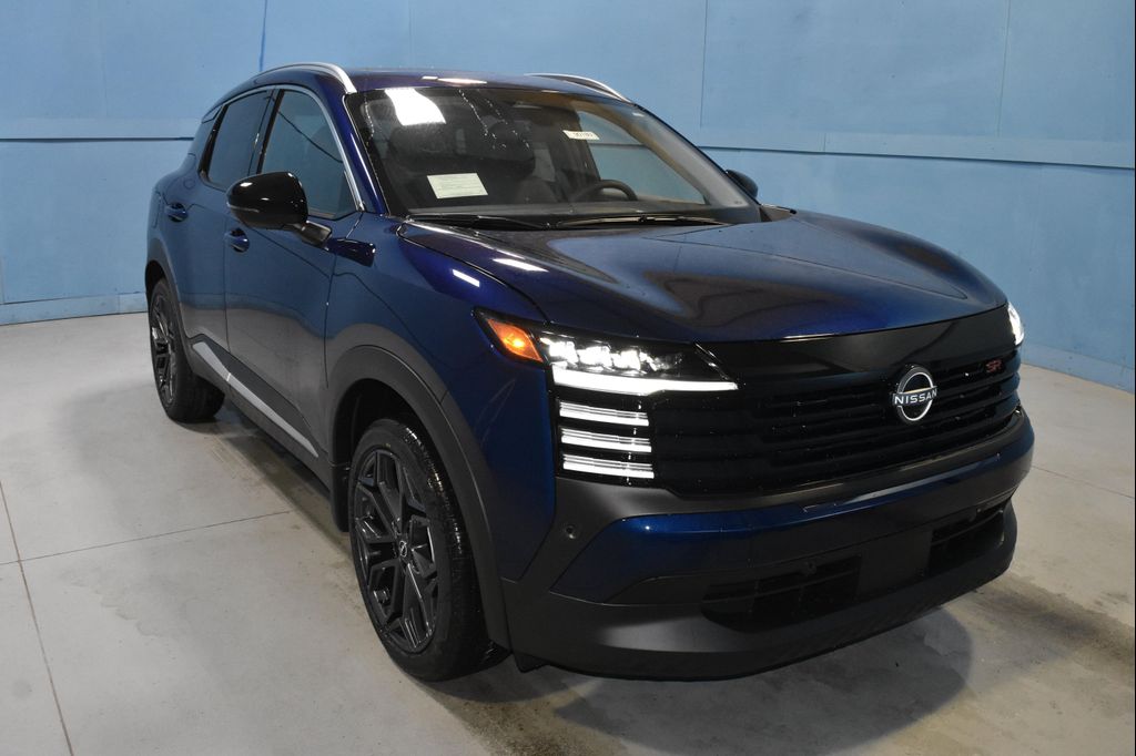 New 2026 Nissan Kicks SR