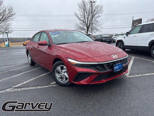New 2026 Hyundai ELANTRA SE