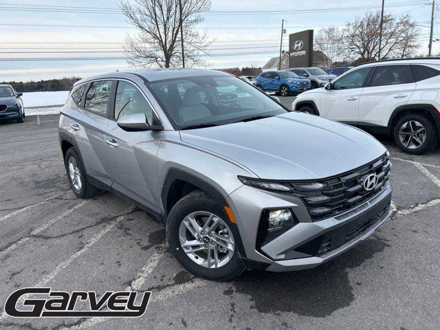 New 2025 Hyundai TUCSON SE