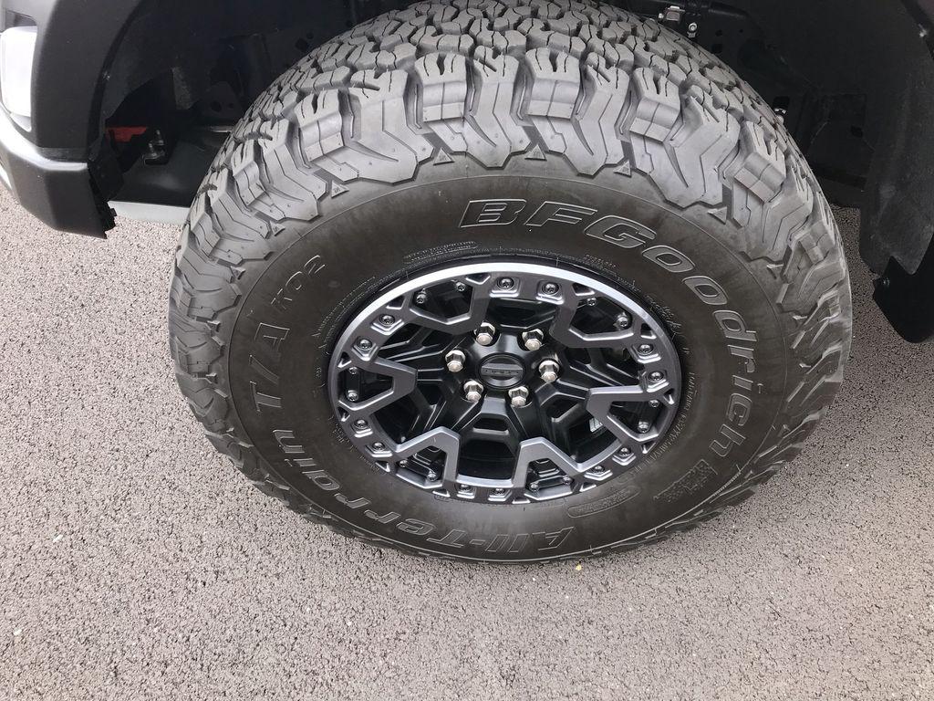 FORD F-150 RAPTOR - 10