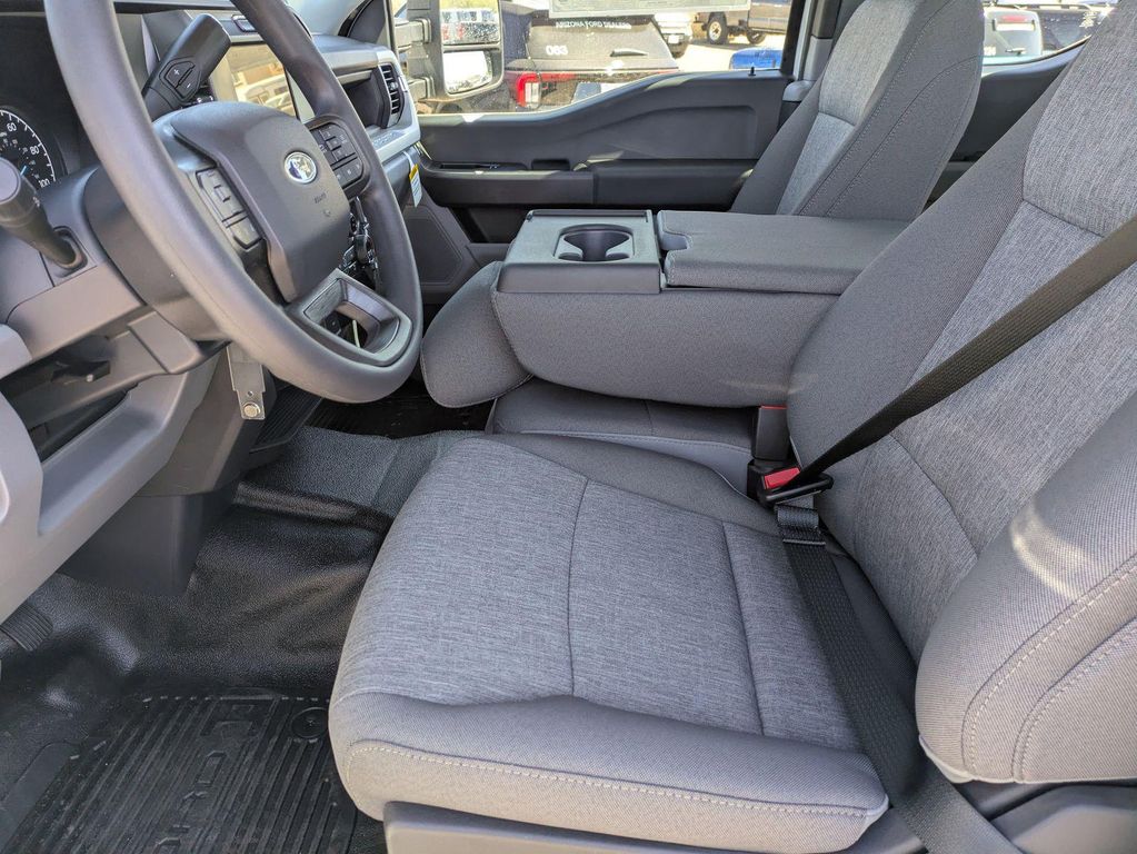 صورة مصغرة 23 لـ 2026 FORD F-250 XL