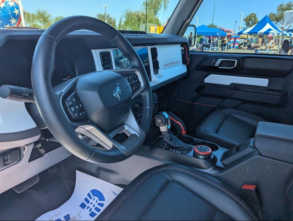 FORD BRONCO - 10