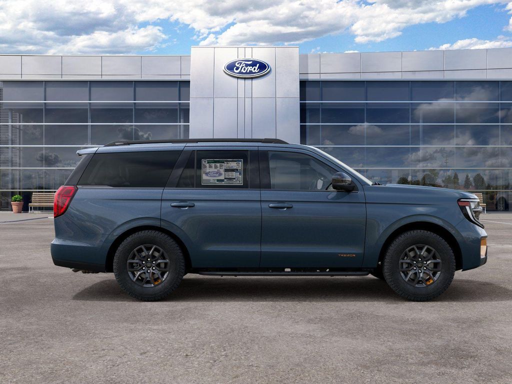2027 FORD EXPEDITION TREMOR photo 6