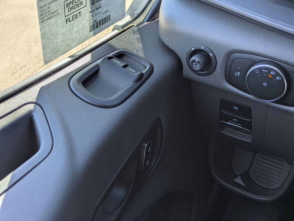 صورة مصغرة 25 لـ 2026 FORD TRANSIT-150 BASE