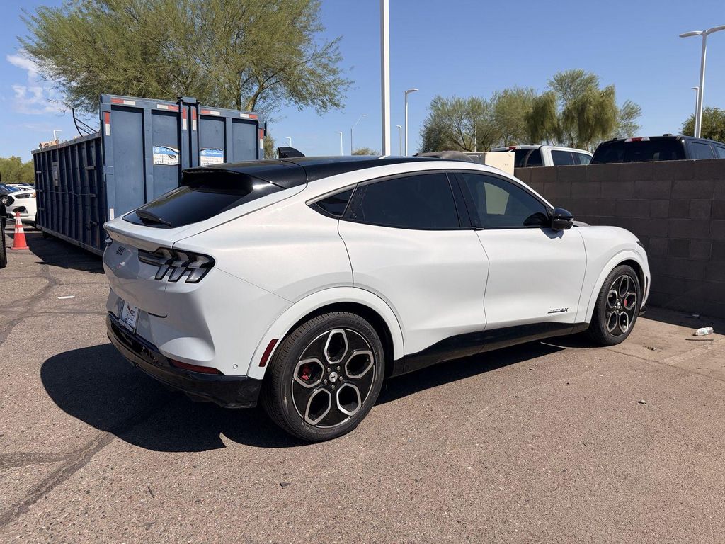 2023 FORD MUSTANG MACH-E GT 照片 3