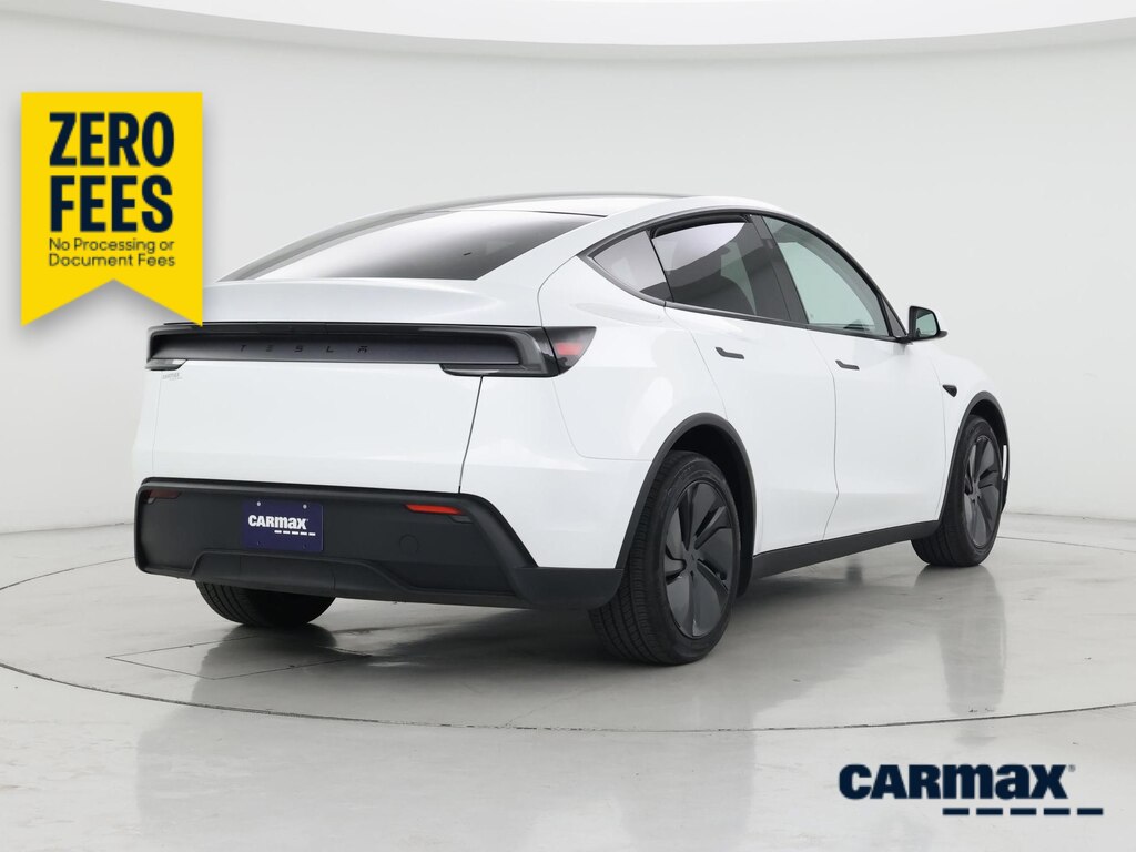TESLA MODEL Y LONG RANGE - 10