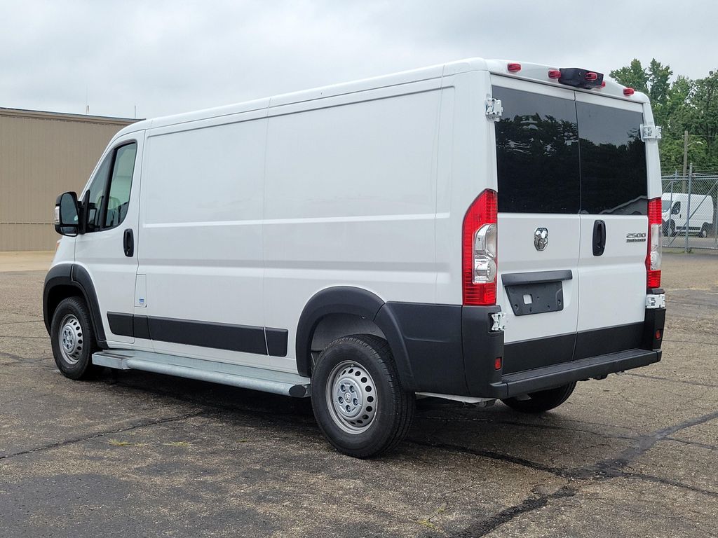 صورة 3 لـ 2025 RAM PROMASTER 2500 TRADESMAN