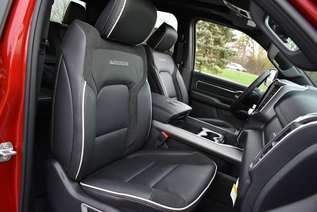 2026 RAM 1500 LARAMIE thumbnail 26