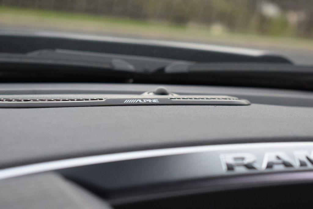 2026 RAM 1500 LARAMIE thumbnail 22