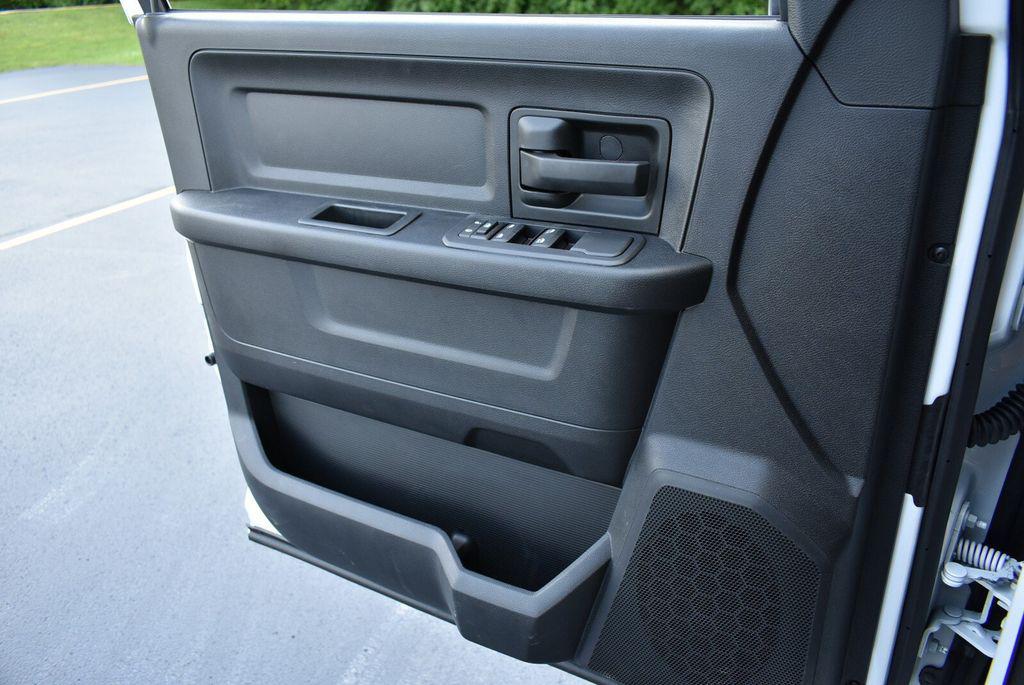 2026 RAM 3500 TRADESMAN CREW CAB 4X4 8' BOX — миниатюра 27