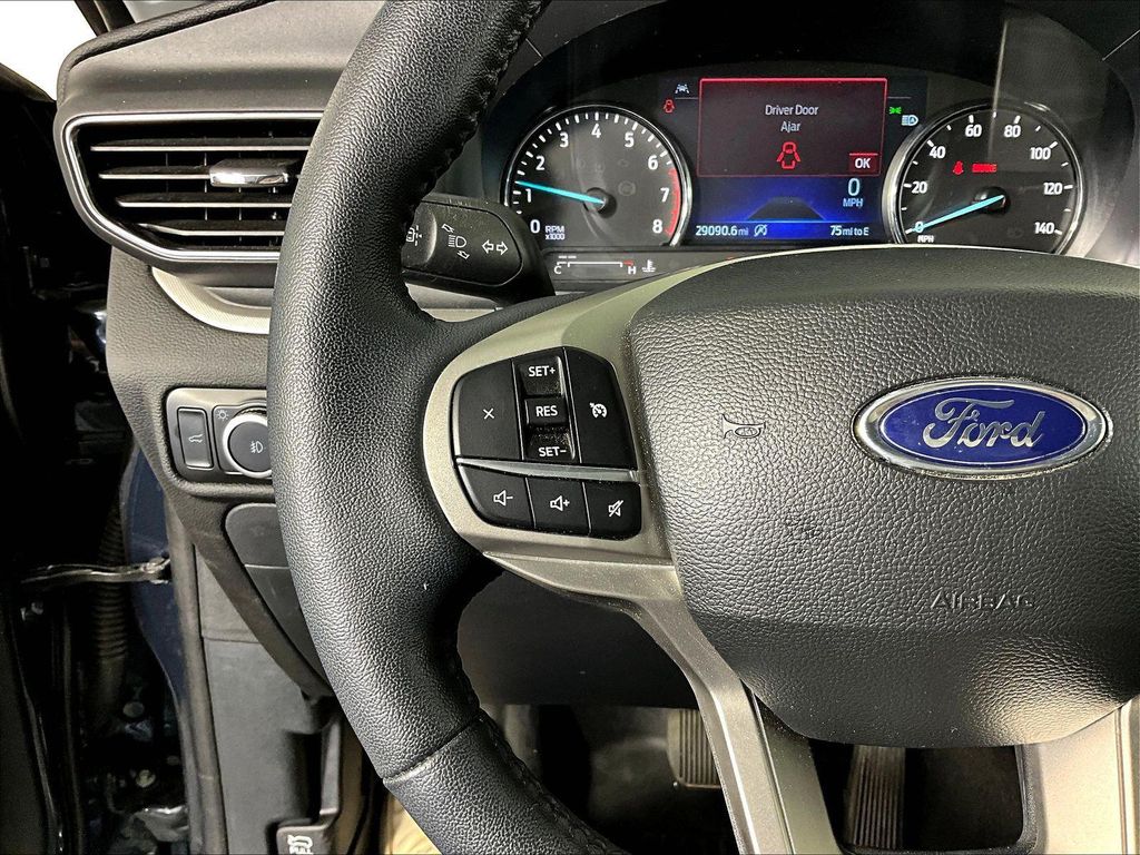 صورة مصغرة 11 لـ 2023 FORD EXPLORER XLT