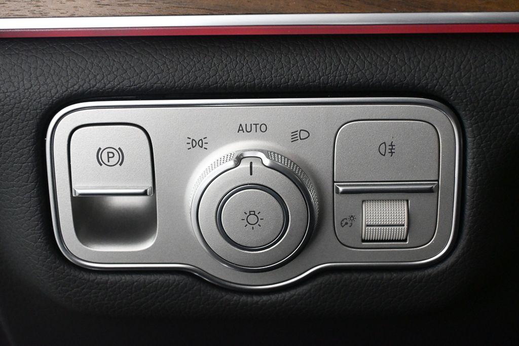 MERCEDES-BENZ GLE - 9