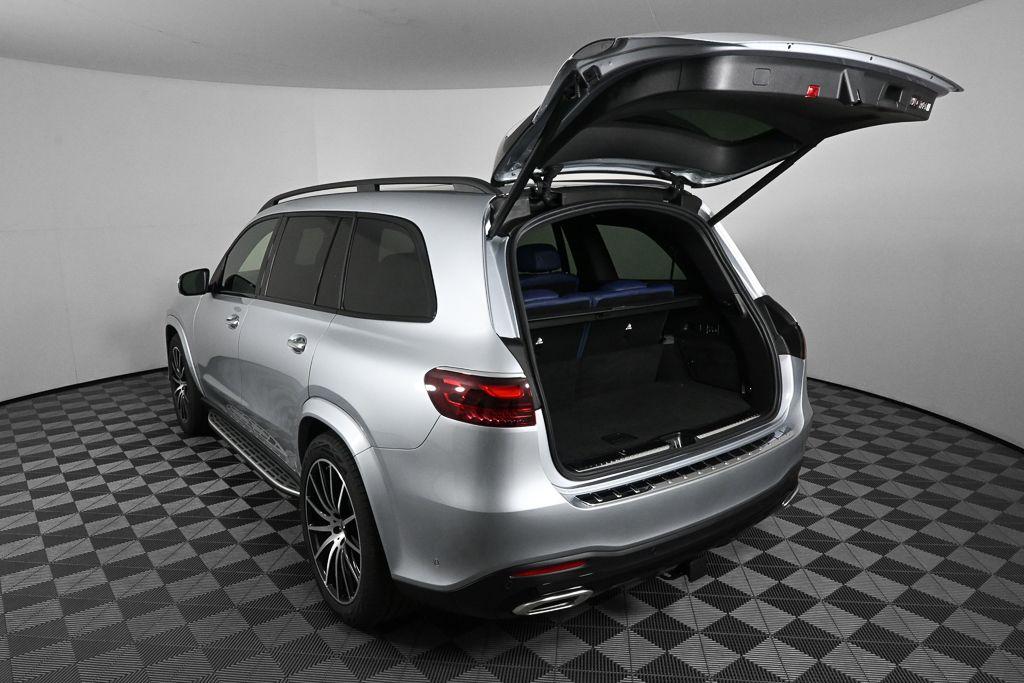 صورة مصغرة 32 لـ 2026 Mercedes-BENZ GLS