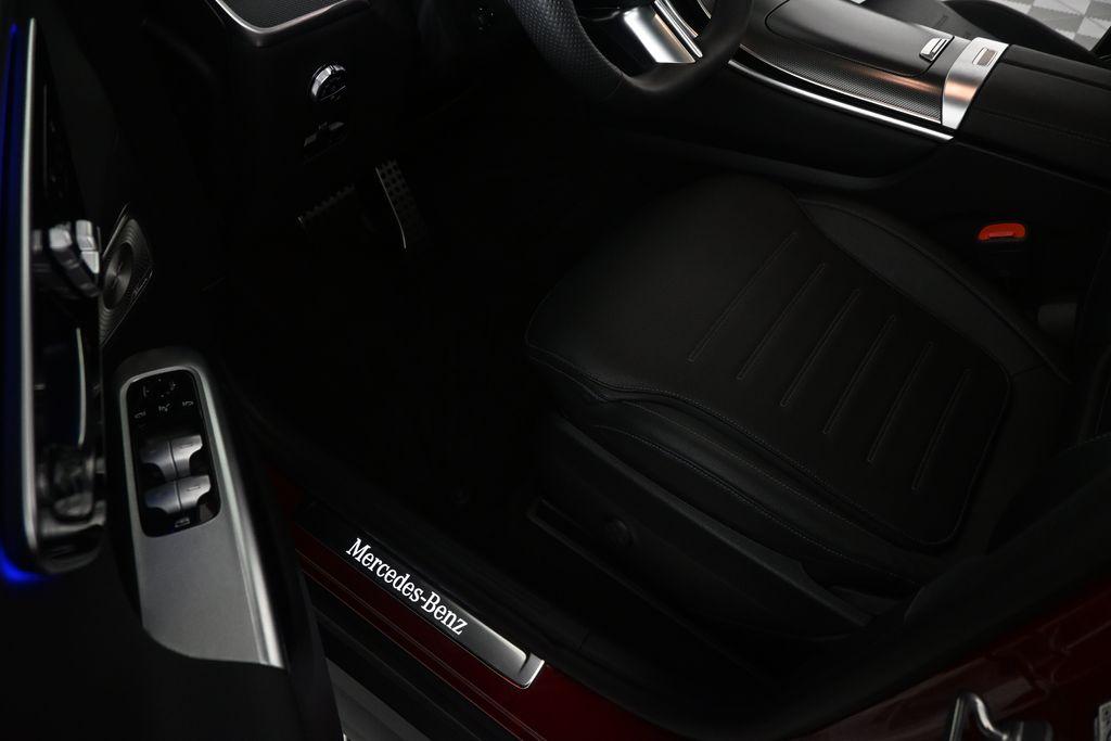 MERCEDES-BENZ GLC - 7