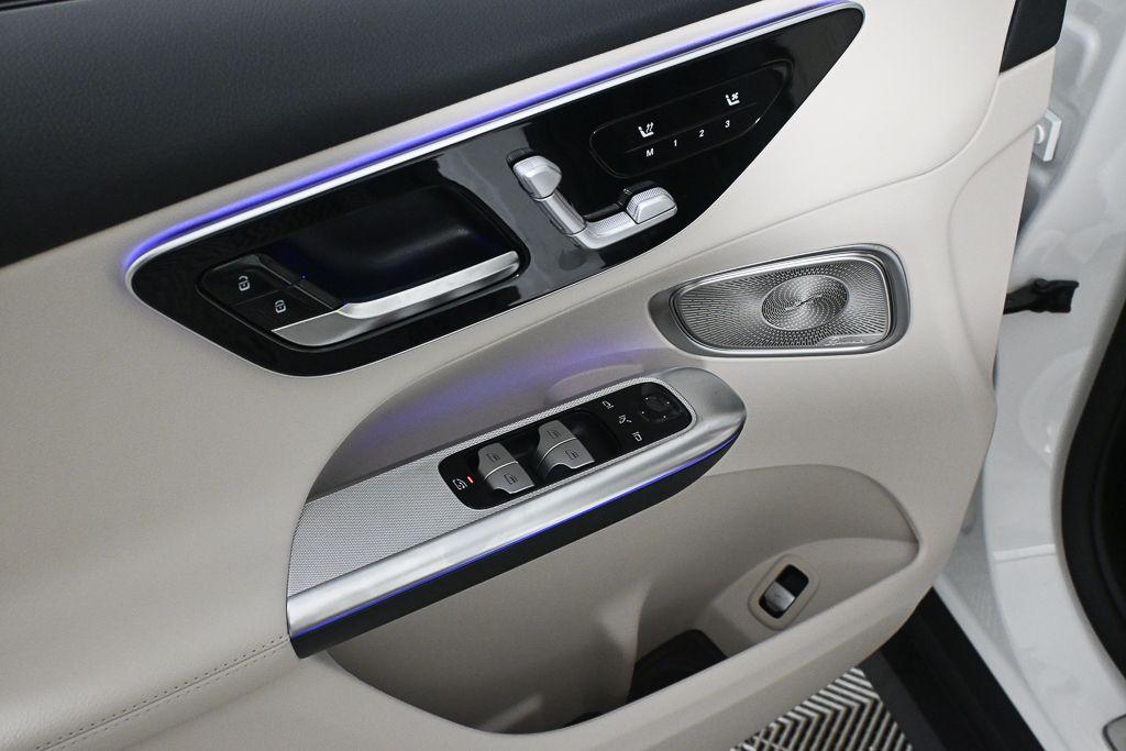 MERCEDES-BENZ GLC - 8