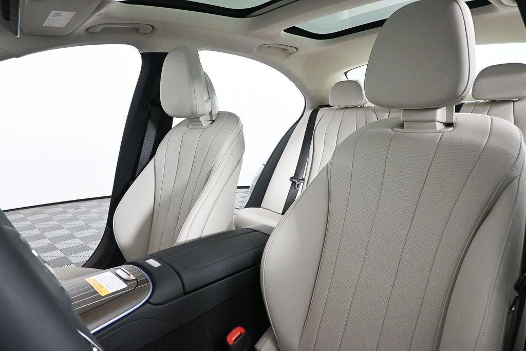 MERCEDES-BENZ E-CLASS - 5