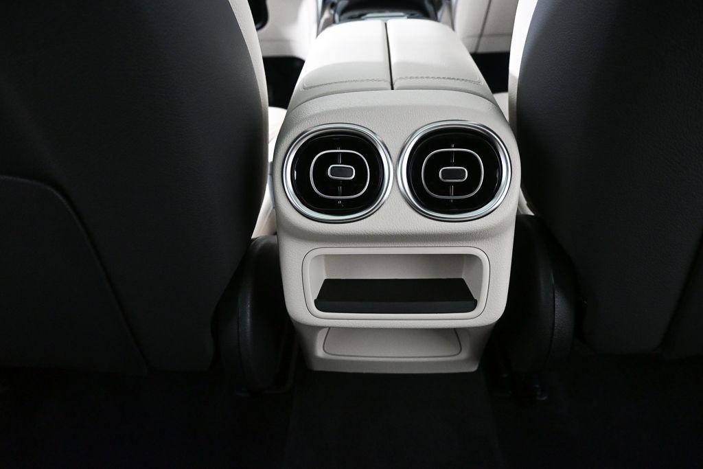 صورة مصغرة 17 لـ 2026 Mercedes-BENZ GLC
