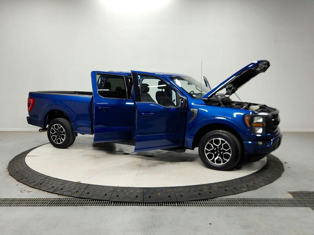صورة 10 لـ 2023 FORD F-150 XLT
