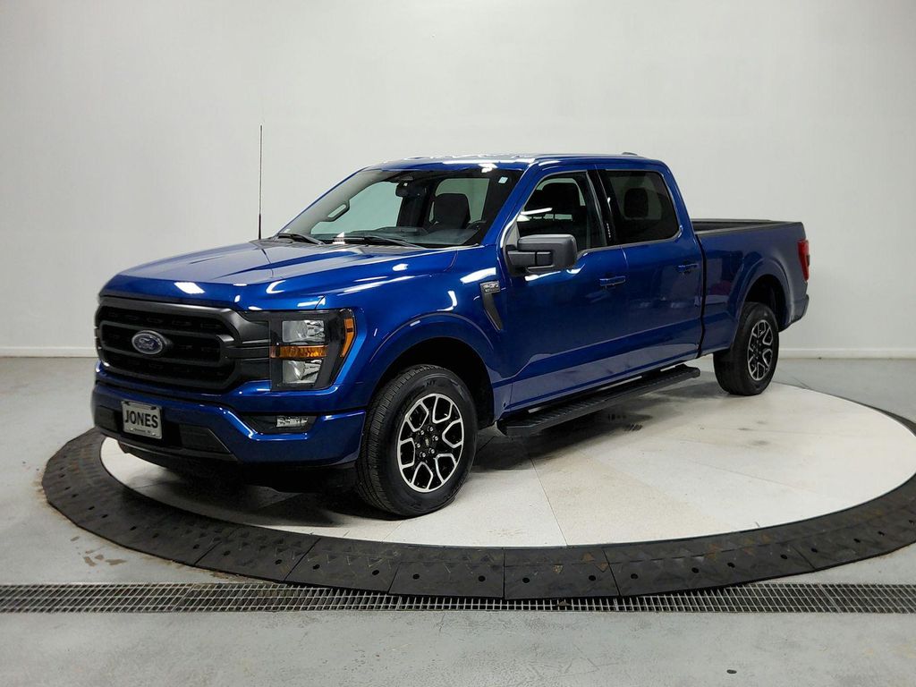 صورة 4 لـ 2023 FORD F-150 XLT