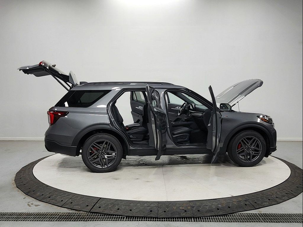 2026 FORD EXPLORER ST-LINE 缩略图 16