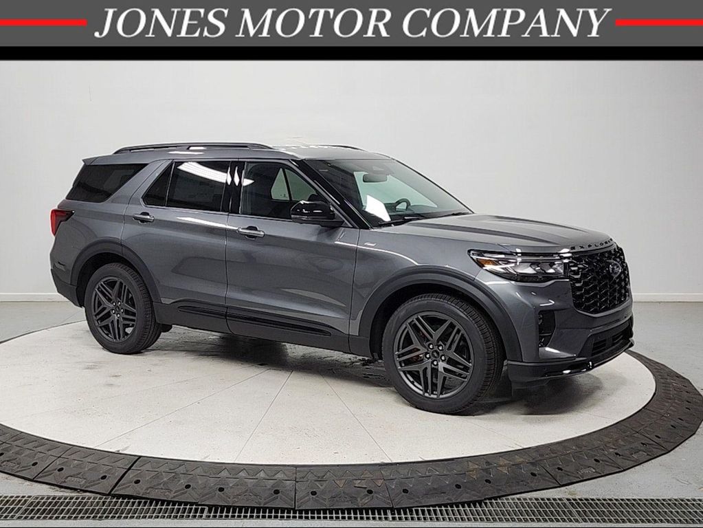 New 2026 Ford Explorer ST-Line