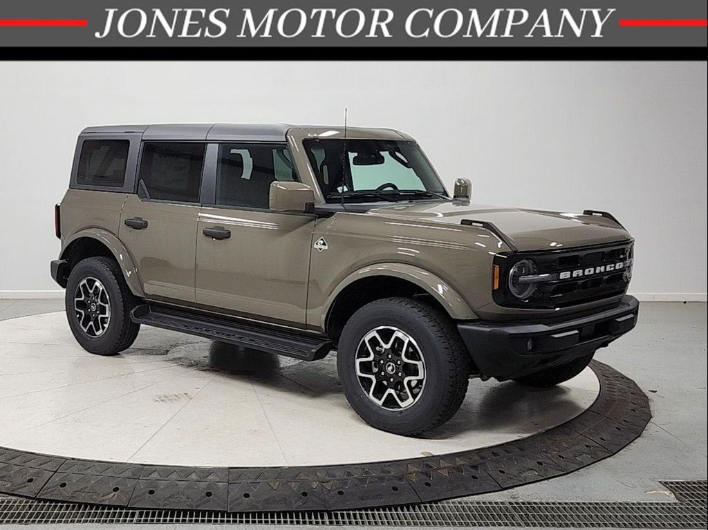 New 2026 Ford Bronco Outer Banks