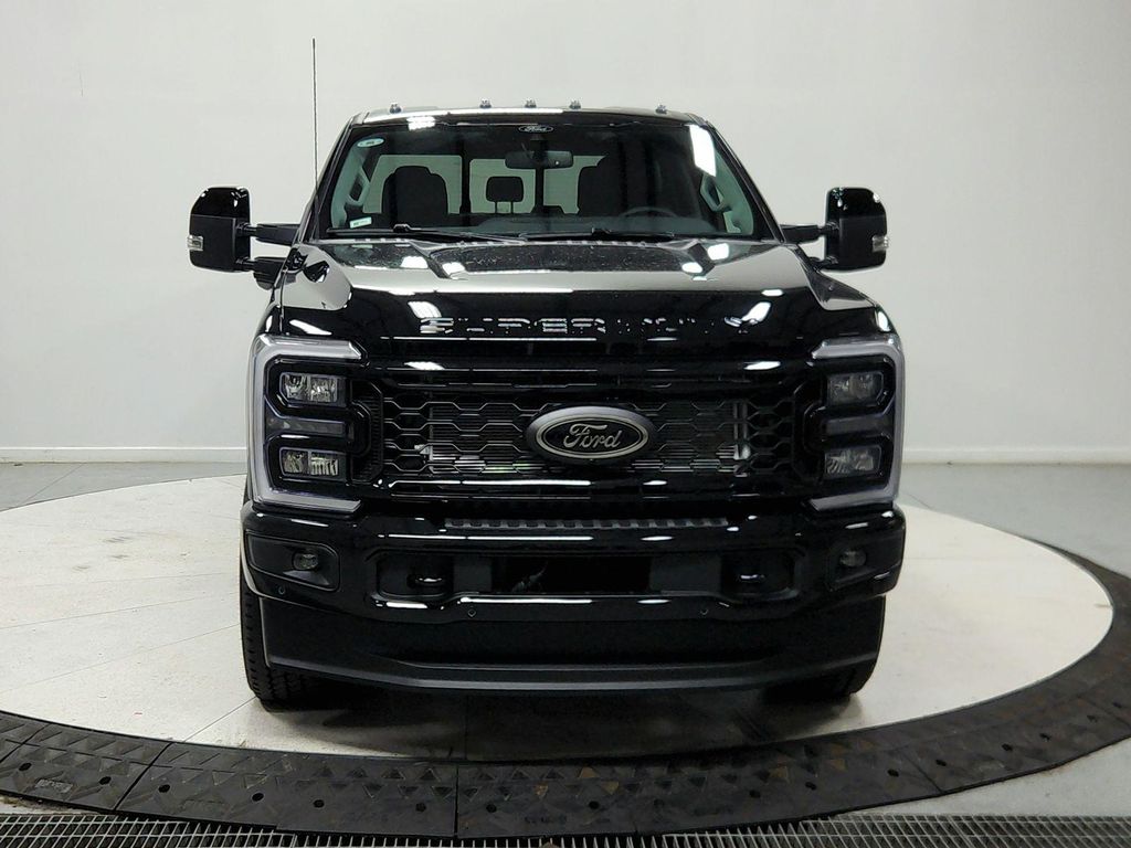 2026 FORD F-250 LARIAT — фото 3