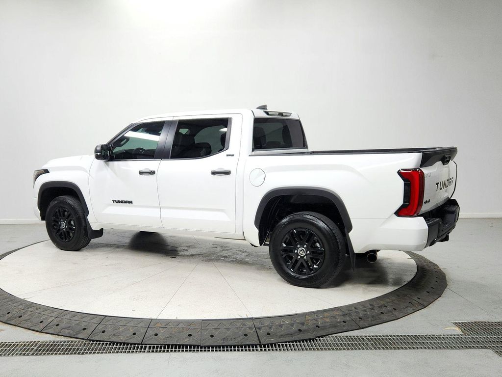 TOYOTA TUNDRA - 5