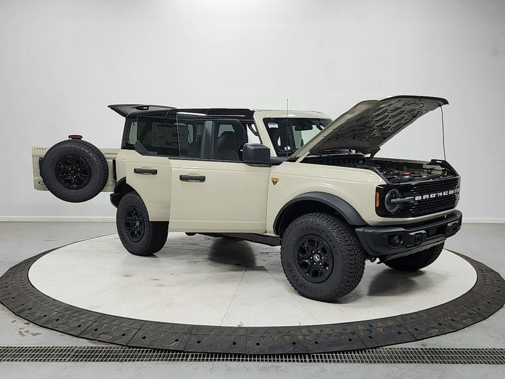 صورة 9 لـ 2026 FORD BRONCO BADLANDS