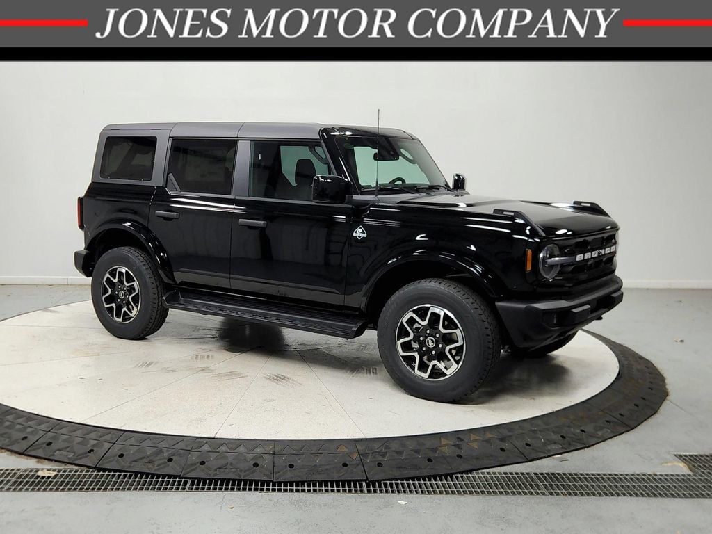 New 2026 Ford Bronco Outer Banks