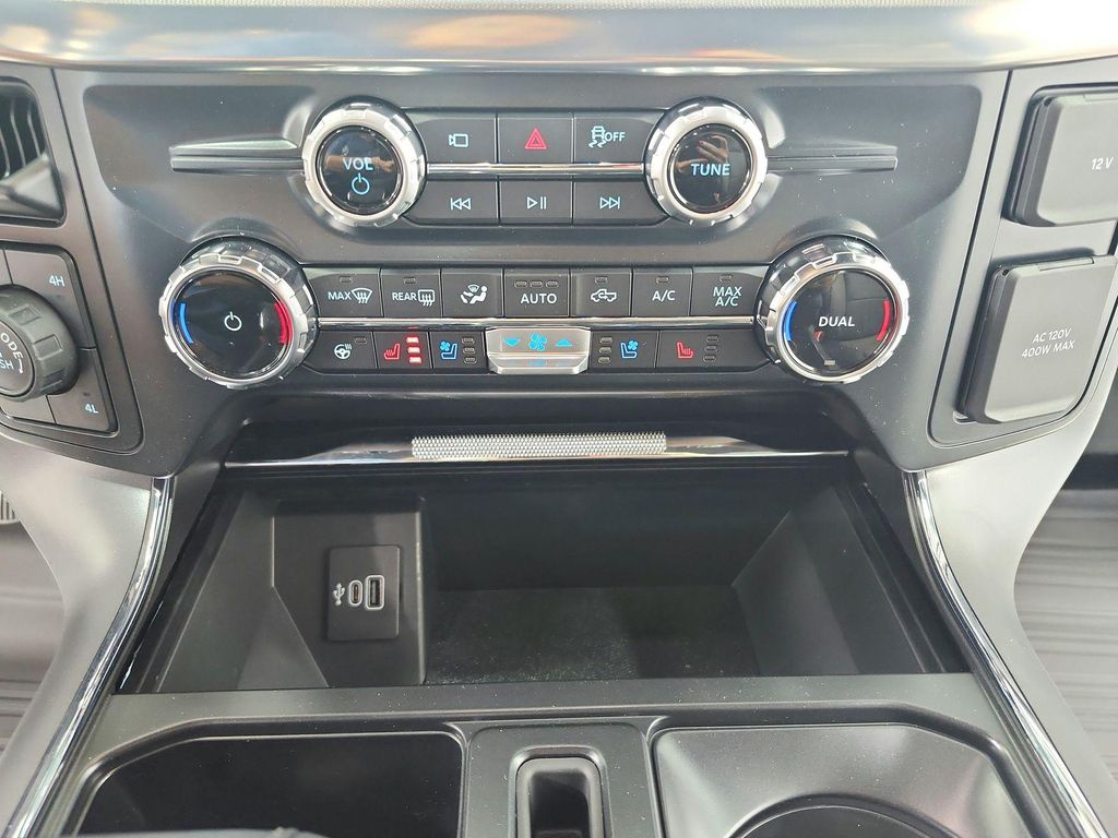 2026 FORD F-150 LARIAT thumbnail 32