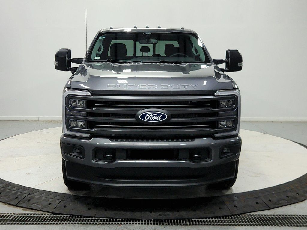 2027 FORD F-250 XLT 缩略图 3