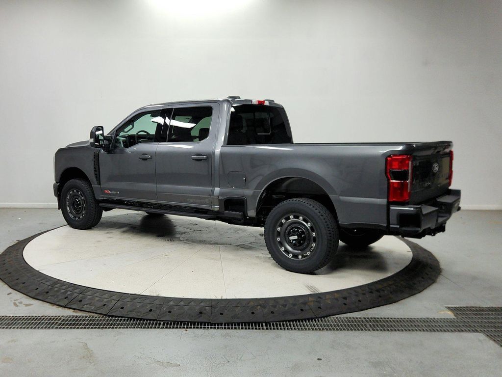 2027 FORD F-250 XLT 缩略图 6