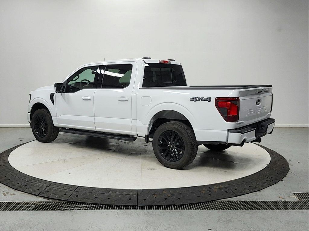 2026 FORD F-150 XLT — фото 6
