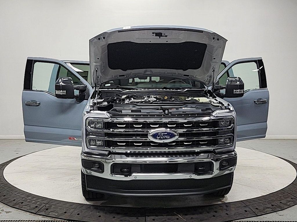 2026 FORD F-250 KING RANCH — фото 10