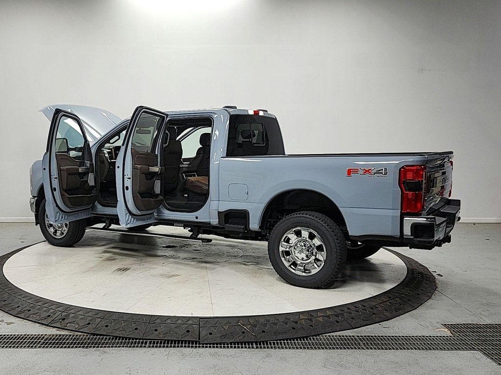 صورة مصغرة 13 لـ 2026 FORD F-250 KING RANCH