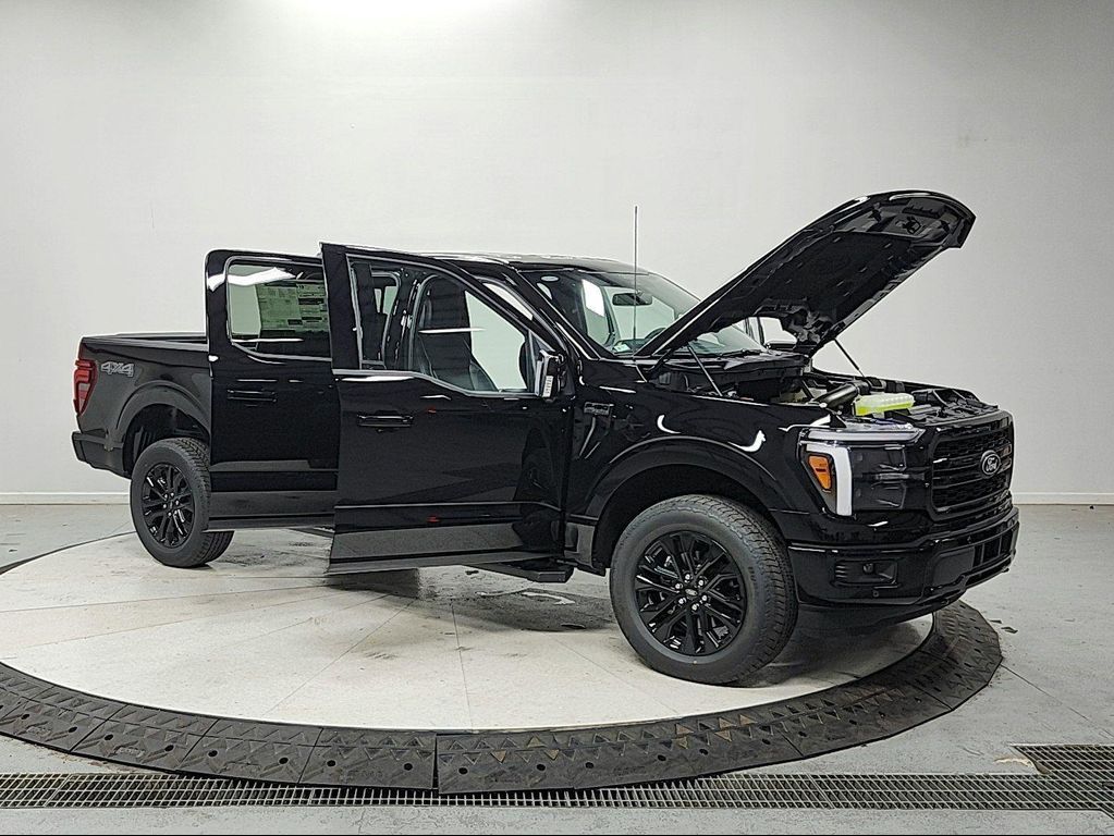 2026 FORD F-150 LARIAT — фото 9