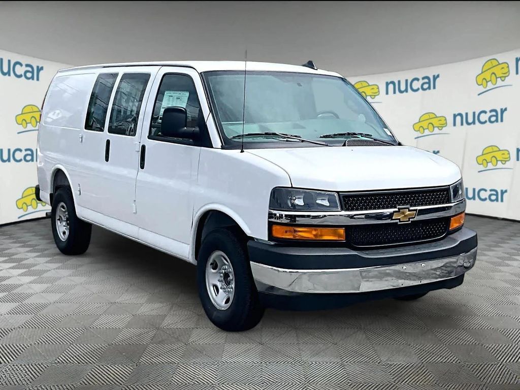New 2026 Chevrolet Express 2500 LT