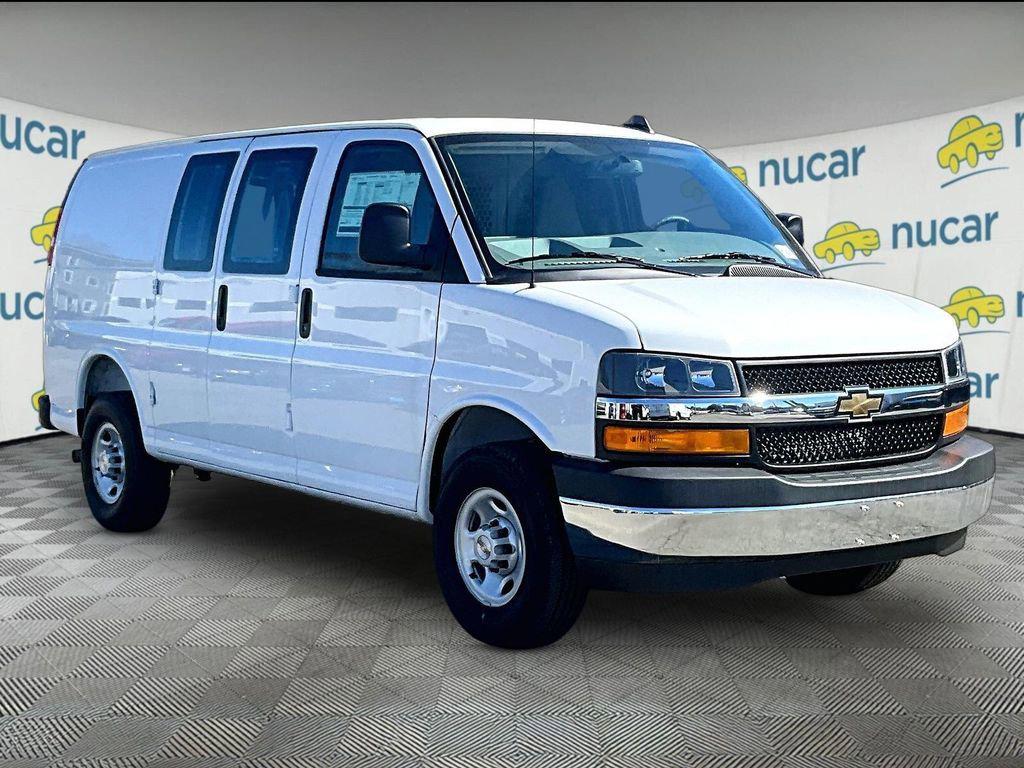 New 2025 Chevrolet Express 2500 LT