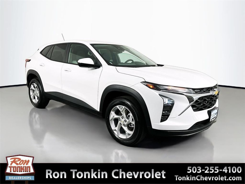 New 2026 Chevrolet Trax LS