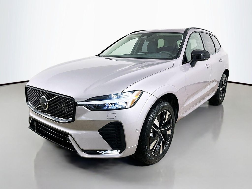 New 2026 Volvo XC60 B5 Plus
