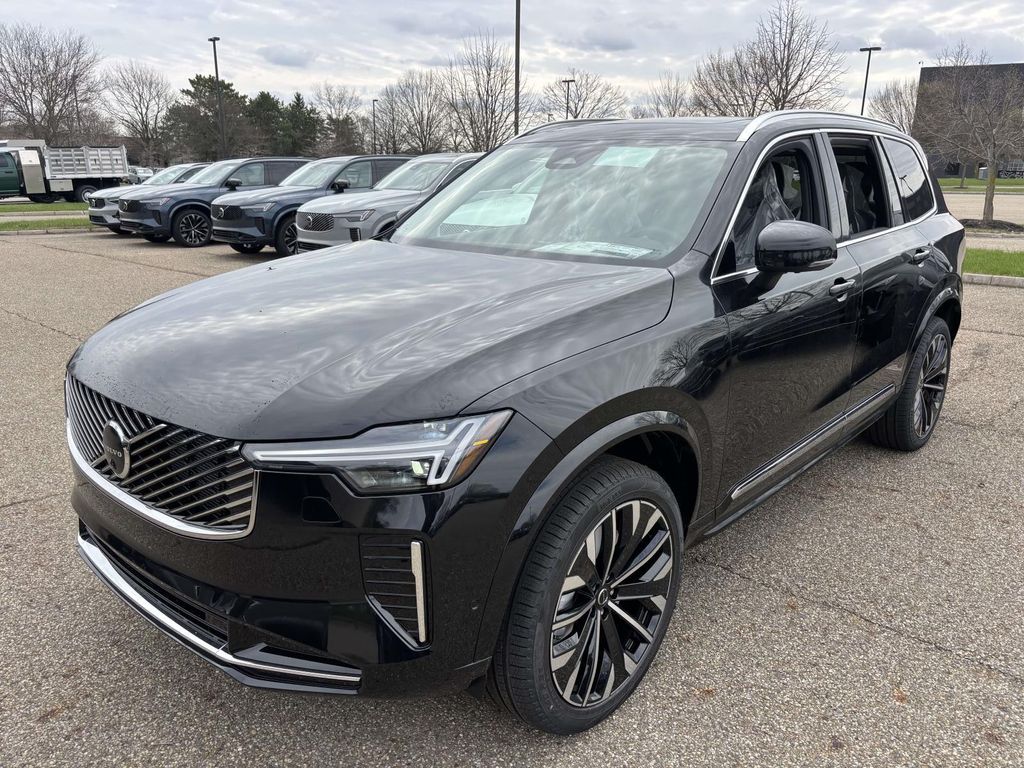 New 2026 Volvo XC90 Plus, B6 AWD Gas (mild hybrid), Gasoline, Bright, 7 Seats