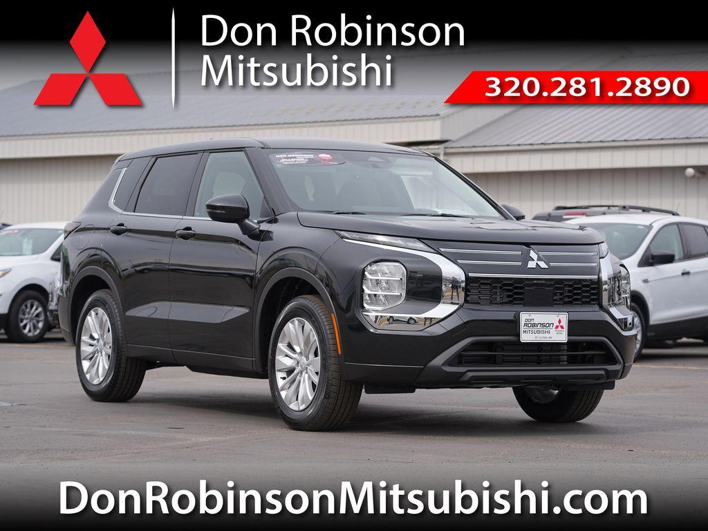 New 2026 Mitsubishi Outlander ES