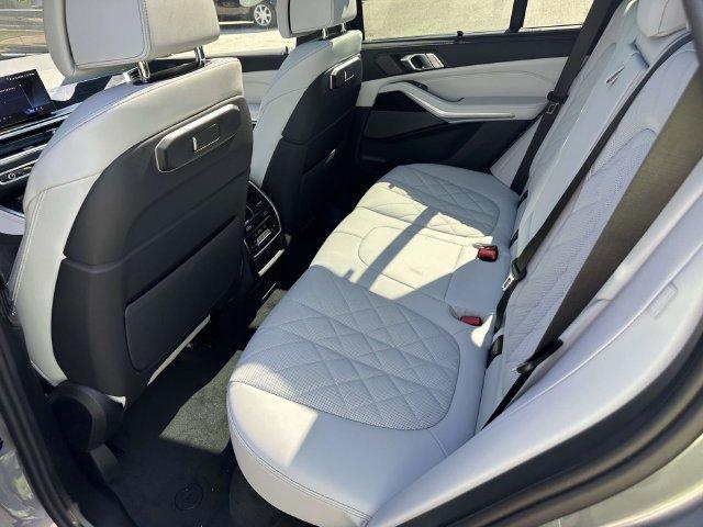 صورة مصغرة 8 لـ 2026 BMW X5 XDRIVE40I