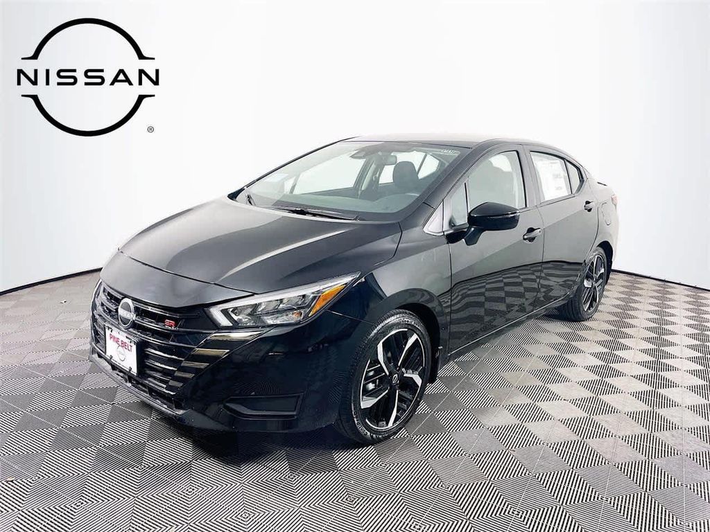 New 2025 Nissan Versa 1.6 S