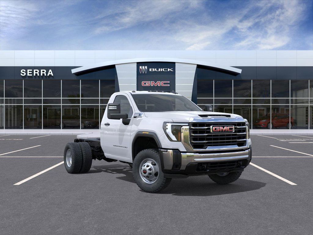 New 2025 GMC Sierra 3500 Base