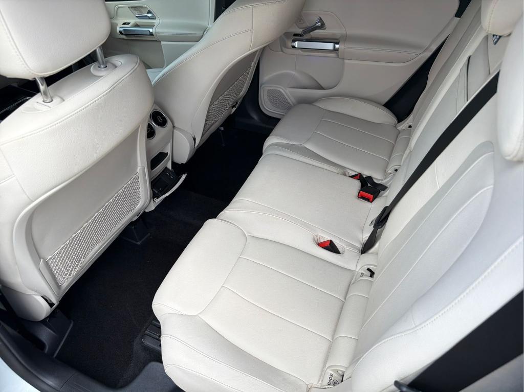 2025 Mercedes-BENZ GLB 缩略图 27