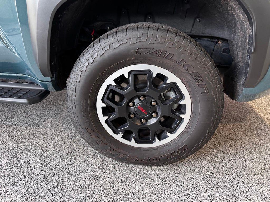 2025 Toyota 4RUNNER TRD OFF ROAD PREMIUM 照片 14