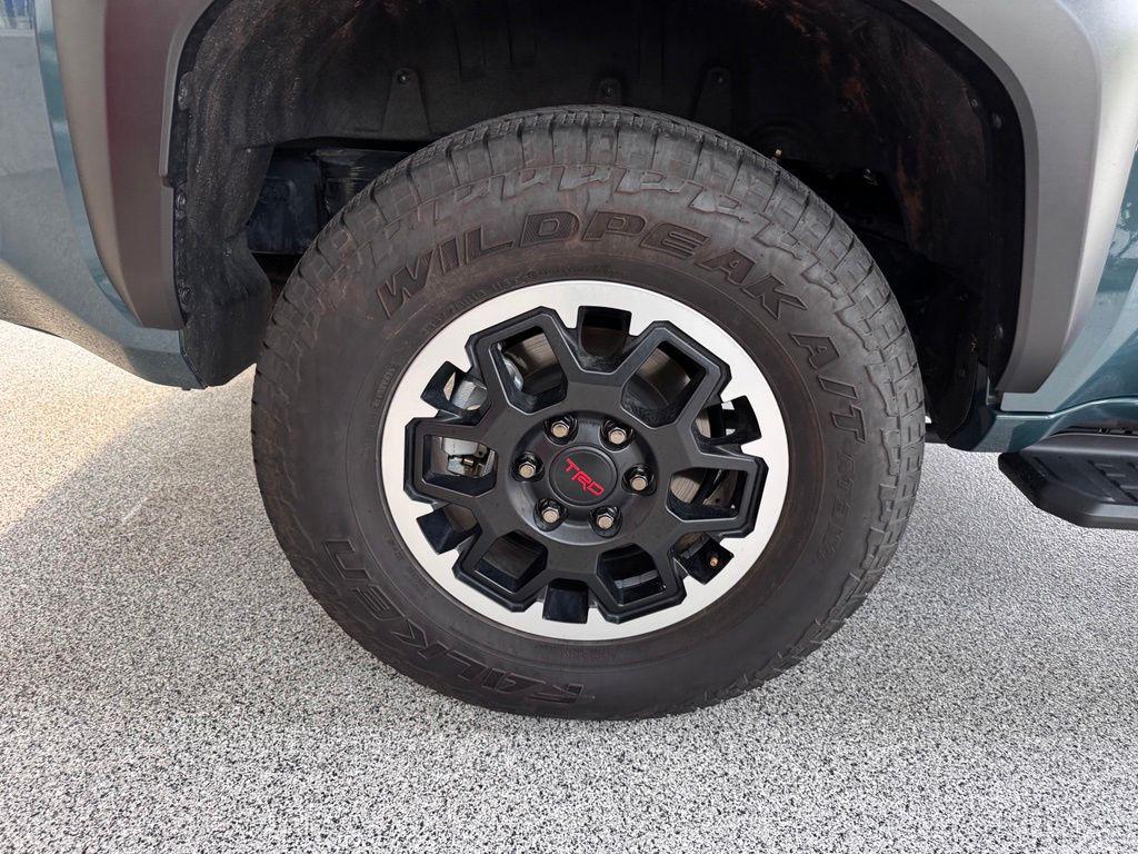 2025 Toyota 4RUNNER TRD OFF ROAD PREMIUM 照片 16